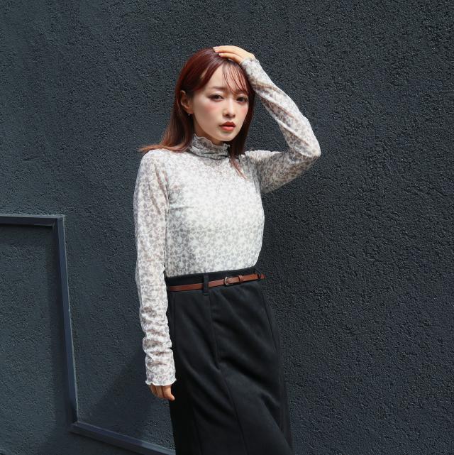 小花柄パワーネットシアートップス