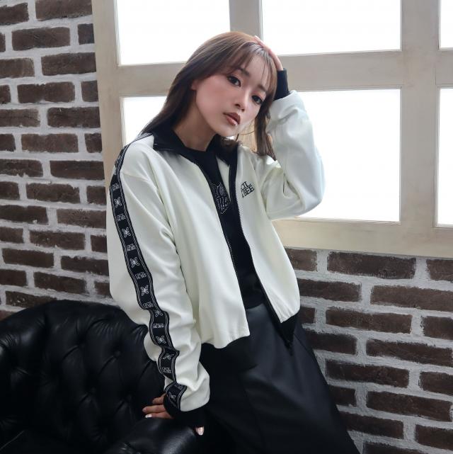 袖ジャガードロゴ　ダンボールニットトラックジャケット