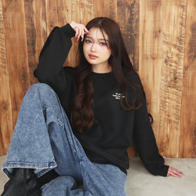 ふくれジャガード斜めストライプ柄プルオーバー ふくれジャガード斜めストライプ柄プルオーバー