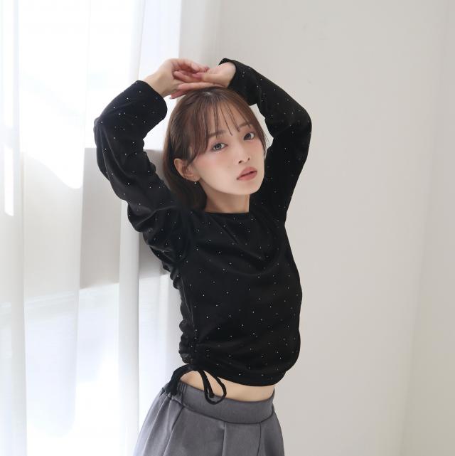 ラインストーン付きベロア調ドロストデザイントップス